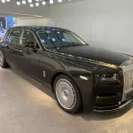 LHD - ROLLS ROYCE PHANTOM EXTENDED OLIVE GREEN 2023 MODEL YEAR - Thumbnail 2