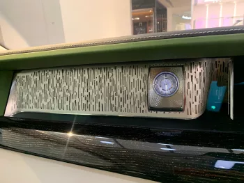 LHD - ROLLS ROYCE PHANTOM EXTENDED OLIVE GREEN 2023 MODEL YEAR