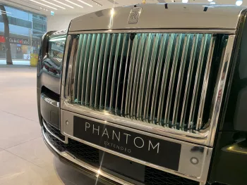 LHD - ROLLS ROYCE PHANTOM EXTENDED OLIVE GREEN 2023 MODEL YEAR