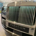 LHD - ROLLS ROYCE PHANTOM EXTENDED OLIVE GREEN 2023 MODEL YEAR - Thumbnail 11
