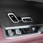 Land Rover Range Rover 3.0 petrol awd 2023 black - Thumbnail 7