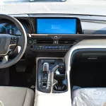 Toyota Crown 2.5L Hybrid fwd 2023 white - Thumbnail 12