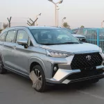 Toyota Veloz 1.5l PETROL FWD 2023 SILVER - Thumbnail 2