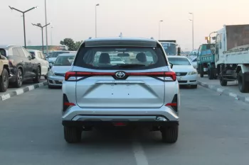 Toyota Veloz 1.5l PETROL FWD 2023 SILVER