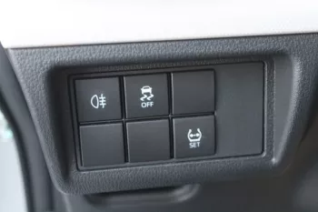 Toyota Veloz 1.5l PETROL FWD 2023 SILVER