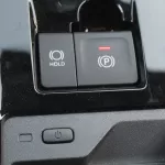 Toyota Veloz 1.5l PETROL FWD 2023 SILVER - Thumbnail 14