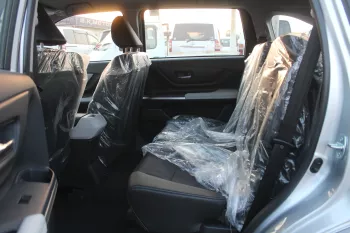 Toyota Veloz 1.5l PETROL FWD 2023 SILVER