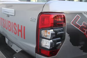 MITSUBISHI L200 2.4L 4×4 D/C MID OPTION MT DIESEL 2022