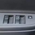 MITSUBISHI L200 2.4L 4×4 D/C MID OPTION MT DIESEL 2022 - Thumbnail 7