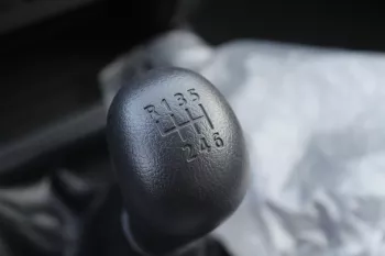 MITSUBISHI L200 2.4L 4×4 D/C MID OPTION MT DIESEL 2022