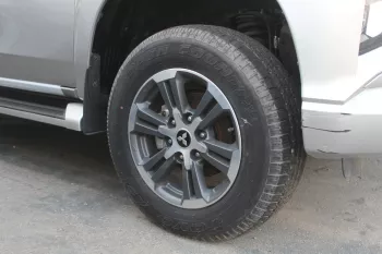 MITSUBISHI L200 2.4L 4×4 D/C MID OPTION MT DIESEL 2022