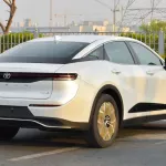 Toyota Crown V6 3.6L FWD Hybrid 2024 White Color - Thumbnail 4