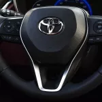 Toyota Corolla Cross 1.8L V4 Hybrid 2023 Model Year Black Color - Thumbnail 12