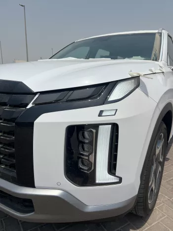 Hyundai Palisade 3.5 L 2023 model 4WD White colour