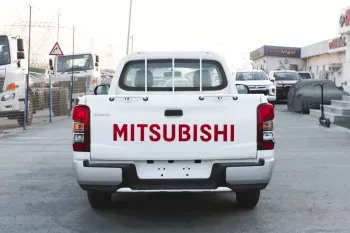 MITSUBISHI L200 2.4L S/C 4X2 M/T BSC PETROL 2022