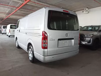 TOYOTA HIACE 3,0L DIESEL STANDARD ROOF PANNEL VAN MANUAL 2020
