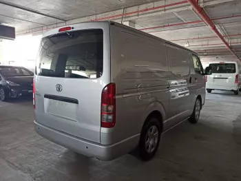 TOYOTA HIACE 3,0L DIESEL STANDARD ROOF PANNEL VAN MANUAL 2020