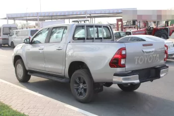 TOYOTA HILUX 2.4L DIESEL 4WD DOUBLE CAB HIGH - AUTO