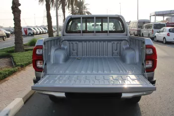 TOYOTA HILUX 2.4L DIESEL 4WD DOUBLE CAB HIGH - AUTO