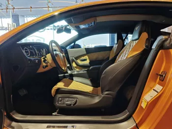 Bentley Continental GT 4.0L Petrol v8 awd 2016 Golden