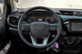 2023 TOYOTA HILUX DOUBLE CAB 2.4L DIESEL 4WD AUTOMATIC
