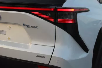 Toyota BZ4X Full Electric AWD 2023 White