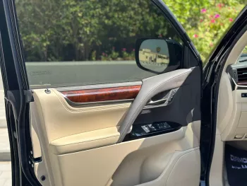Lexus LX 570 V8 GCC Specs 2017 Model Year Black Color