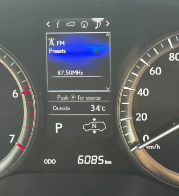 Lexus LX 570 V8 GCC Specs 2017 Model Year Black Color