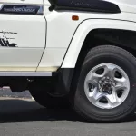2022 TOYOTA LC76 HARDTOP LX LIMITED V8 4.5L TURBO DIESEL MT - Thumbnail 4