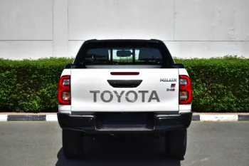 2023 TOYOTA HILUX DOUBLE CAB 2.8L DIESEL 4WD AUTOMATIC