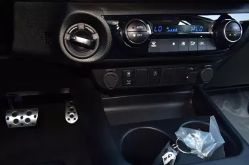 2023 TOYOTA HILUX DOUBLE CAB 2.8L DIESEL 4WD AUTOMATIC