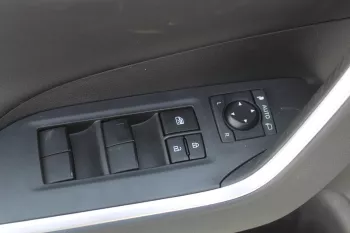 TOYOTA RAV4 2.0L PETROL AWD 2023 WHITE