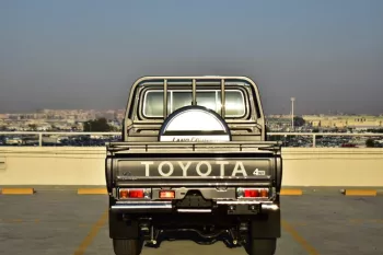 2023 TOYOTA LAND CRUISER 79 DOUBLE CAB PICKUP LIMITED V8 4.5L TURBO DIESEL 4WD MANUAL TRANSMISSION