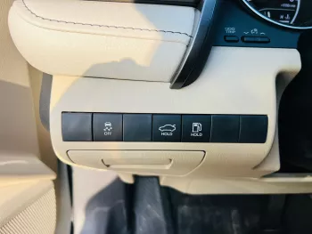 Toyota Camry LE 2.5L Petrol FWD 2023 Model Year White