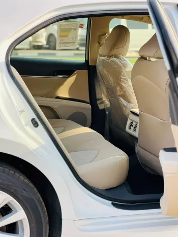 Toyota Camry LE 2.5L Petrol FWD 2023 Model Year White