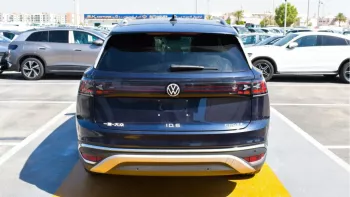 Volkswagen ID.6 CROZZ PRO 2022 electric car
