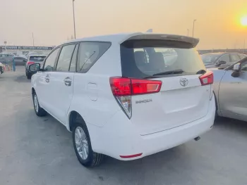 Toyota Innova 2.7L PETROL A/T 7 SEATS WHITE