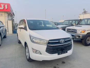 Toyota Innova 2.7L PETROL A/T 7 SEATS WHITE