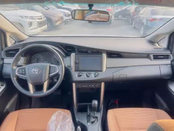 Toyota Innova 2.7L PETROL A/T 7 SEATS WHITE