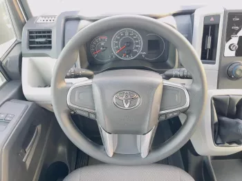 Toyota Hiace 3.5L BASIC 2023 MT V6 WHITE COLOR
