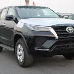 LHD - TOYOTA FORTUNER 2.7L PETROL  4WD E AUTO 2023 - Thumbnail 3