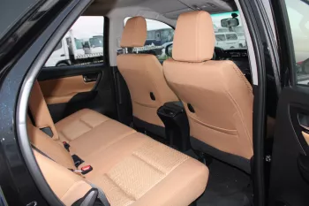 LHD - TOYOTA FORTUNER 2.7L PETROL  4WD E AUTO 2023