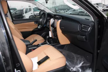 LHD - TOYOTA FORTUNER 2.7L PETROL  4WD E AUTO 2023