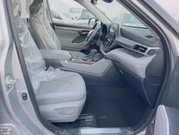 Toyota Highlander 2.5L Limited Hybrid 2023 Model Year