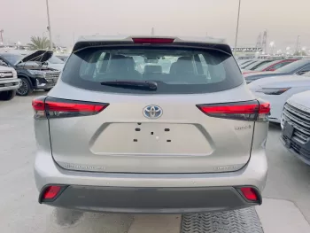 Toyota Highlander 2.5L Limited Hybrid 2023 Model Year
