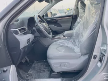 Toyota Highlander 2.5L Limited Hybrid 2023 Model Year