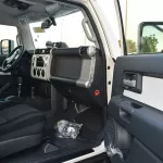 Toyota FJ Cruiser 4.0L PETROL A/T 4WD 2023 Model White Color - Thumbnail 7