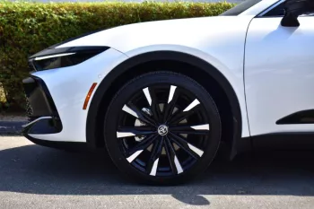 TOYOTA CROWN PLATINUM HYBRIDMAX 2.4L AWD AT 2023 MODEL YEAR