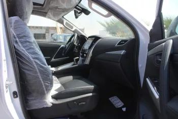 Mitsubishi Montero Sport 2.4L Diesel 4WD 2023 White