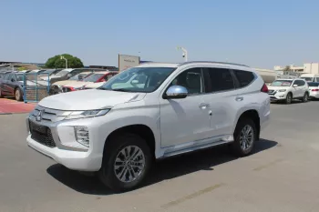 Mitsubishi Montero Sport 2.4L Diesel 4WD 2023 White